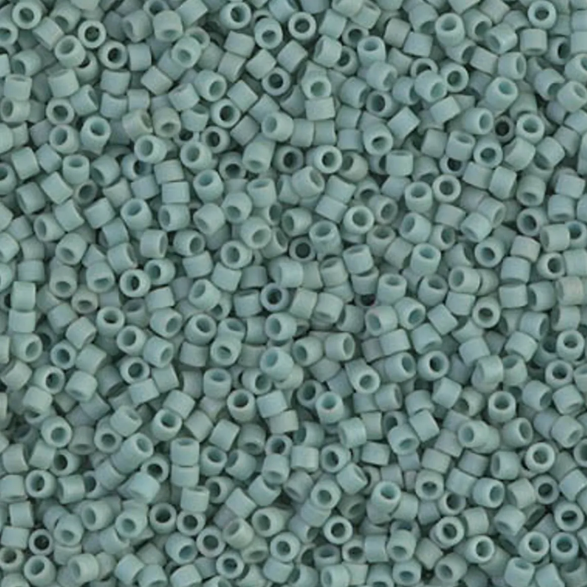 MIYUKI Delica 11/0 tåkegrønn 5 g – DB0374 Matted Seafoam Green Luster