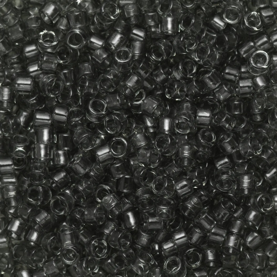 TOHO-perler 11/0 – grå transparent, 9B Transparent gray